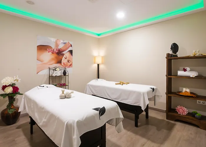 호텔 Sandos (adults Only) 4*