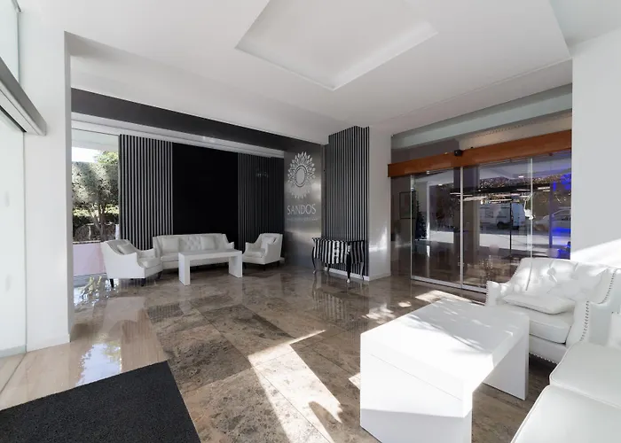 Sandos (adults Only)